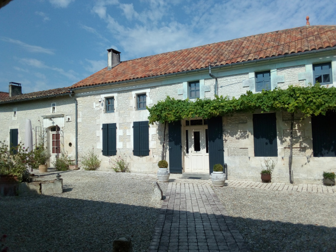 Offres de vente demeure de prestige Barbezieux-Saint-Hilaire (16300)