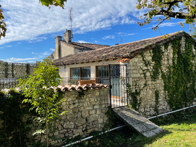 Offres de vente Maison Châteauneuf-sur-Charente (16120)