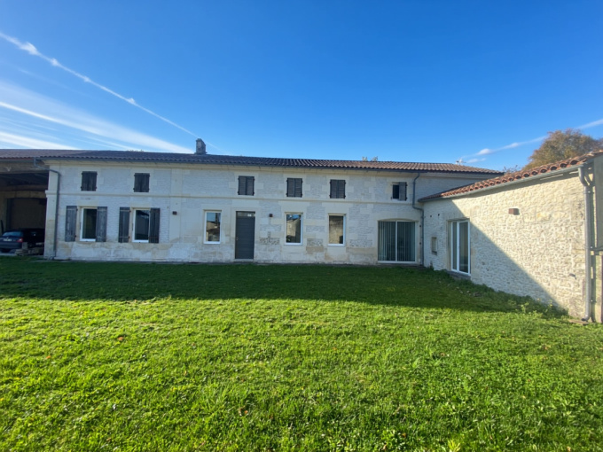 Offres de vente Maison Coulonges (17800)