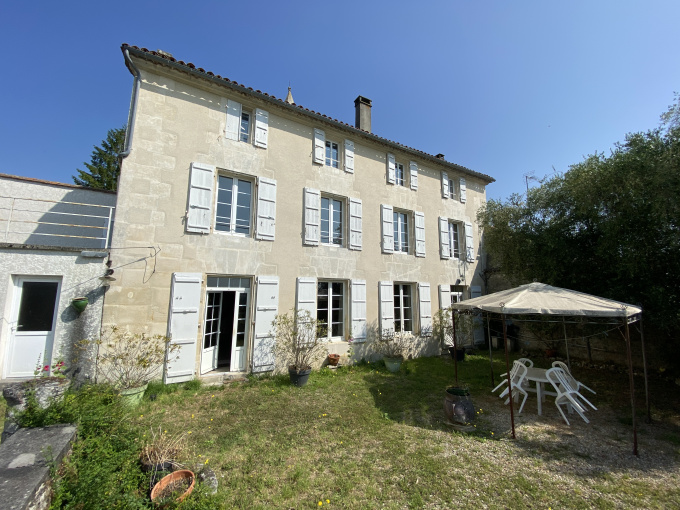 Offres de vente Maison Mosnac-Saint-Simeux (16120)